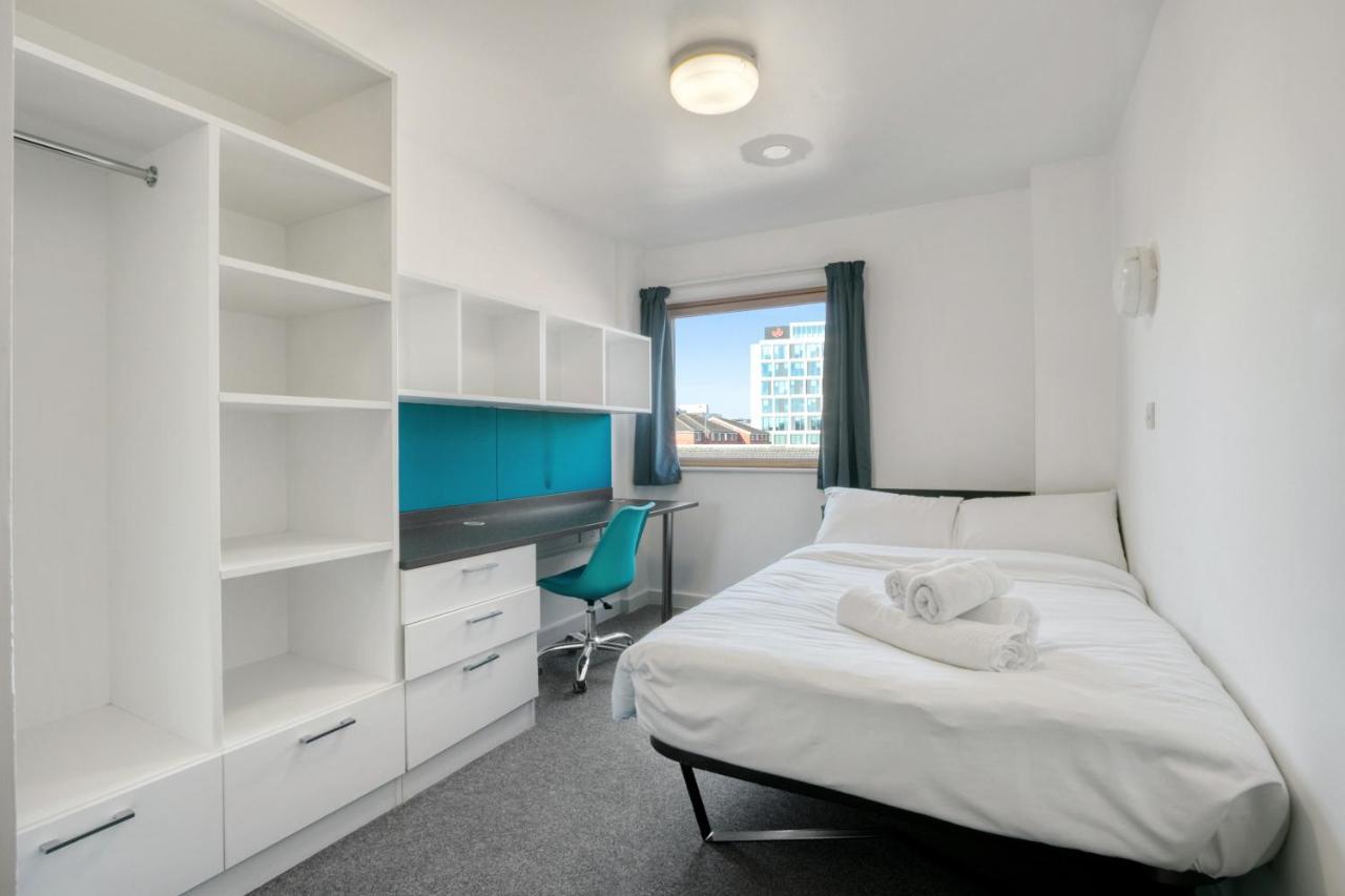 Bright & Central Room In Luton, Sleeps 2 Luton  Exteriör bild