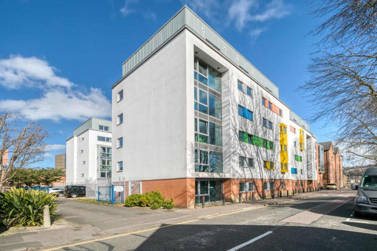 Bright & Central Room In Luton, Sleeps 2 Luton  Exteriör bild